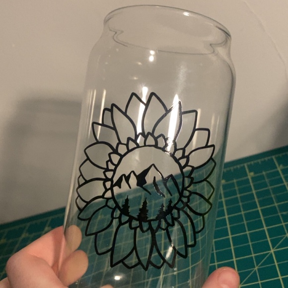 Beer Can Glass with Sunflower Mountains - Picture 1 of 3